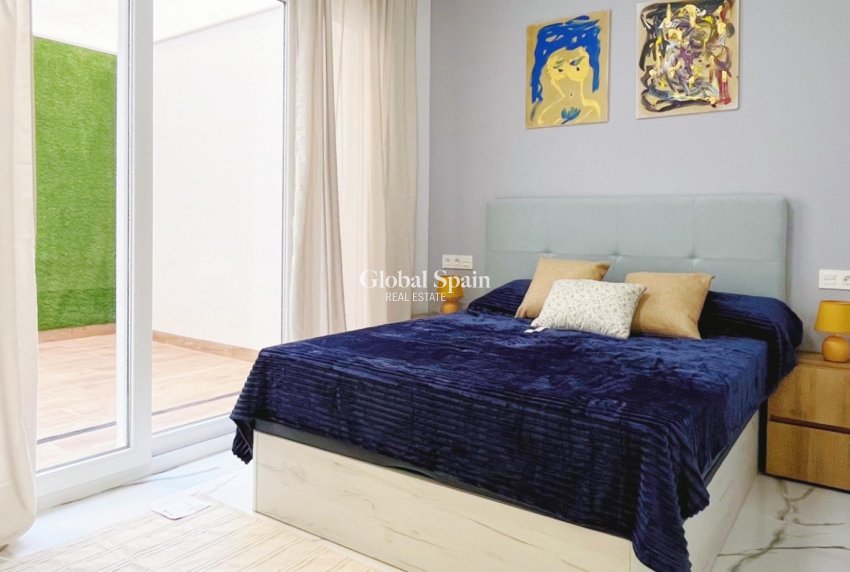 Resale - APARTMENT -
TORREVIEJA - Costa Blanca