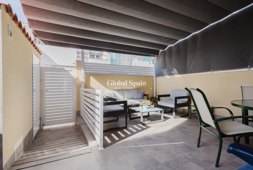 Resale - APARTMENT -
TORREVIEJA - Costa Blanca