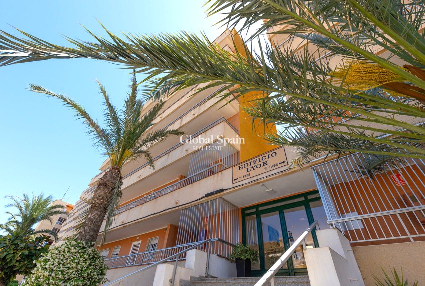 Resale - APARTMENT -
TORREVIEJA - Costa Blanca