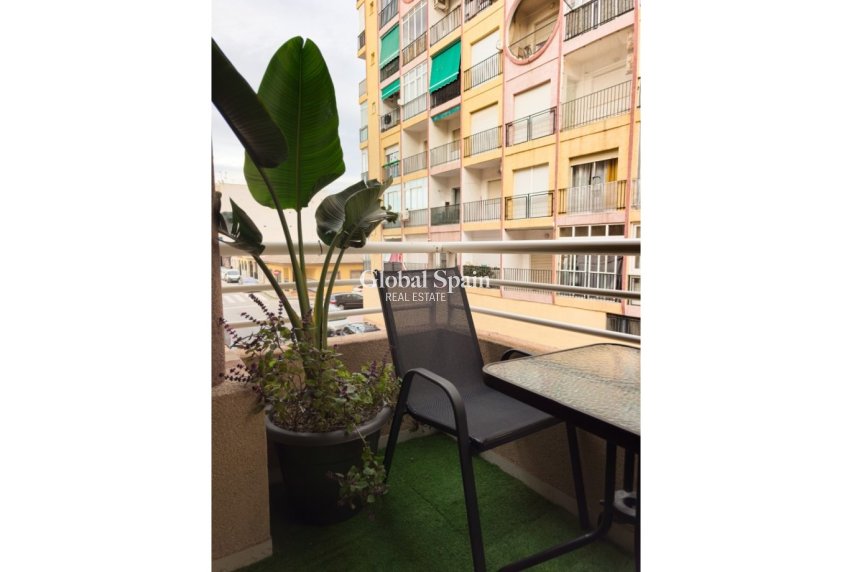 Resale - APARTMENT -
TORREVIEJA - Costa Blanca