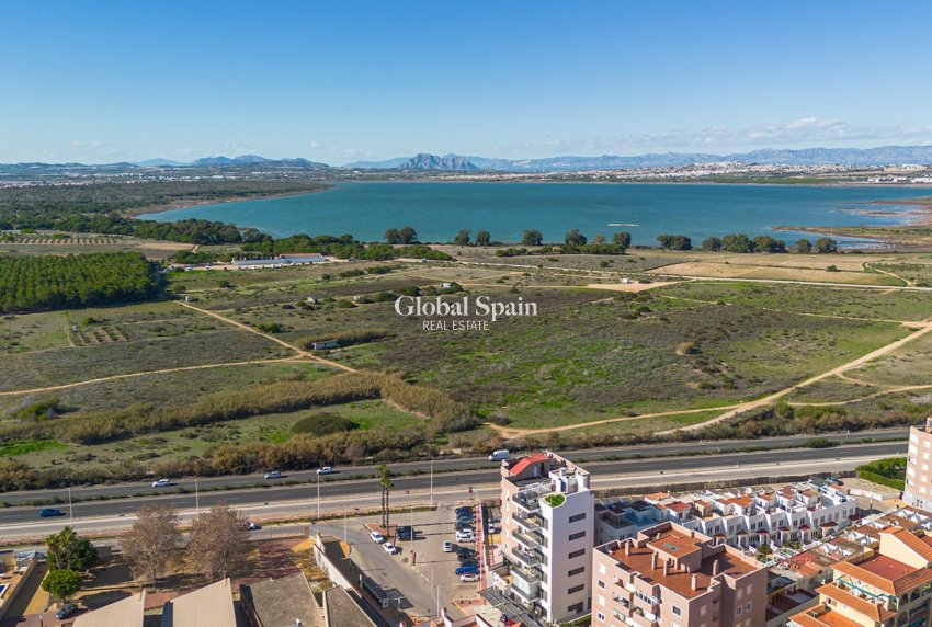 Resale - APARTMENT -
TORREVIEJA - Costa Blanca