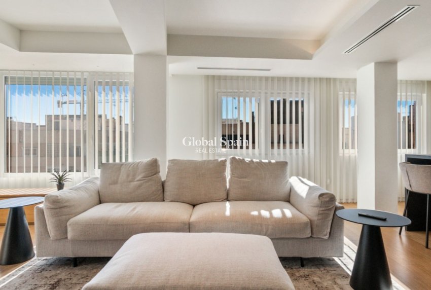 Resale - APARTMENT -
TORREVIEJA - Costa Blanca