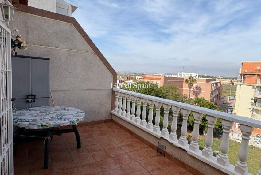 Resale - APARTMENT -
TORREVIEJA - Costa Blanca