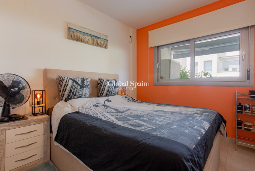 Resale - APARTMENT -
TORREVIEJA - Costa Blanca