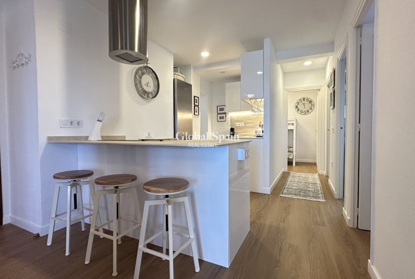 Resale - APARTMENT -
TORREVIEJA - Costa Blanca