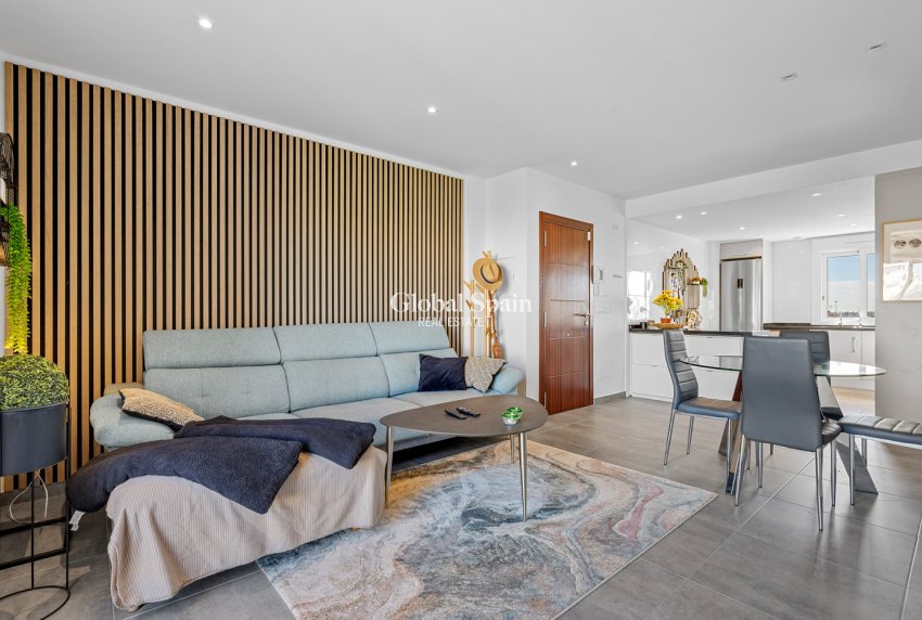 Resale - APARTMENT -
TORREVIEJA - Costa Blanca