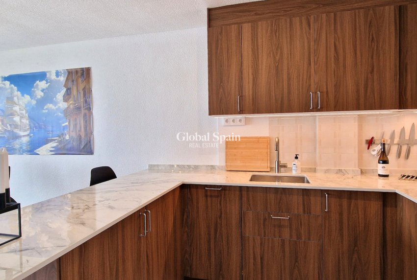 Resale - APARTMENT -
TORREVIEJA - Costa Blanca