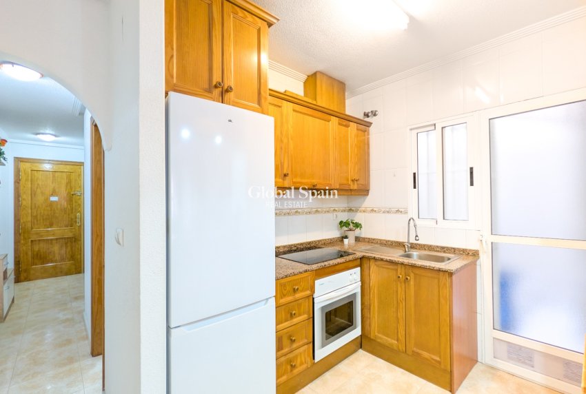 Resale - APARTMENT -
TORREVIEJA - Costa Blanca