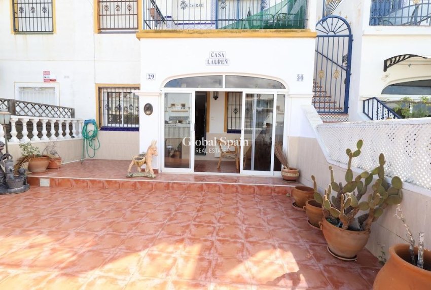 Resale - APARTMENT -
TORREVIEJA - Costa Blanca