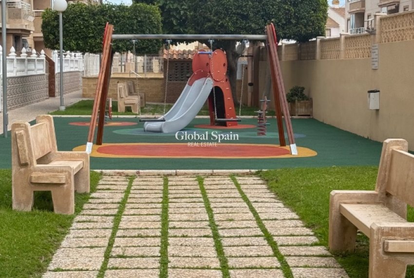 Resale - APARTMENT -
TORREVIEJA - Costa Blanca