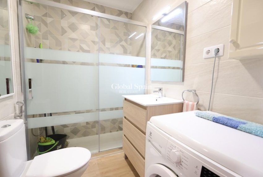 Resale - APARTMENT -
TORREVIEJA - Costa Blanca