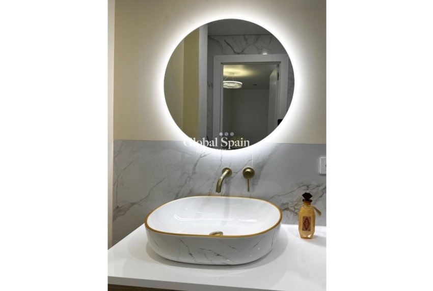 Resale - APARTMENT -
TORREVIEJA - Costa Blanca