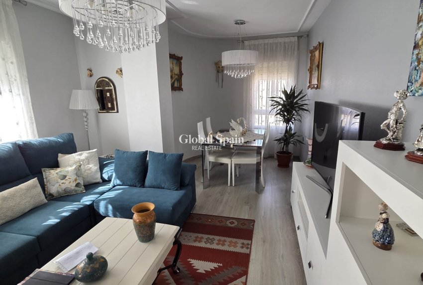 Resale - APARTMENT -
TORREVIEJA - Costa Blanca