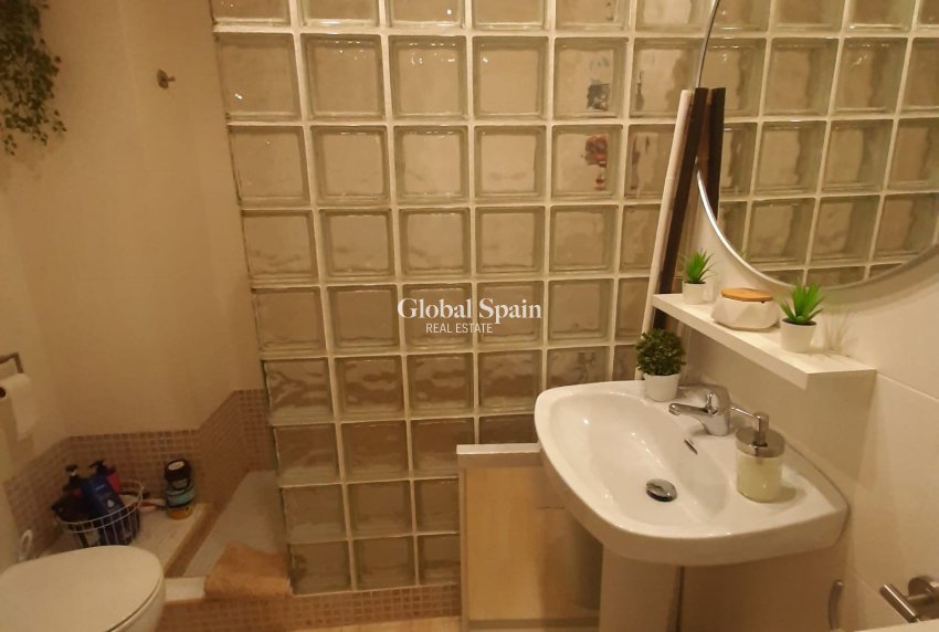 Resale - APARTMENT -
TORREVIEJA - Costa Blanca