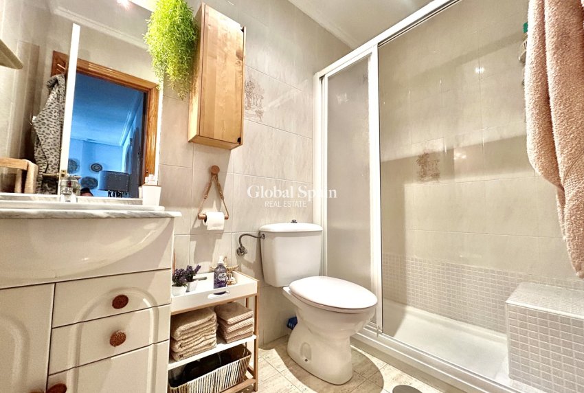 Resale - APARTMENT -
TORREVIEJA - Costa Blanca