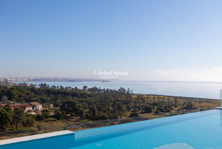 Resale - APARTMENT -
TORREVIEJA - Costa Blanca