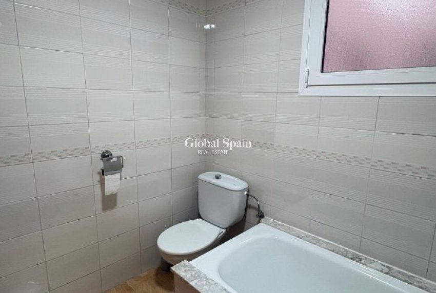 Resale - APARTMENT -
TORREVIEJA - Costa Blanca
