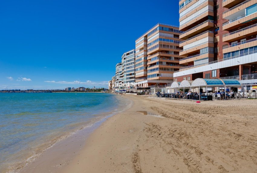 Resale - APARTMENT -
TORREVIEJA - Costa Blanca