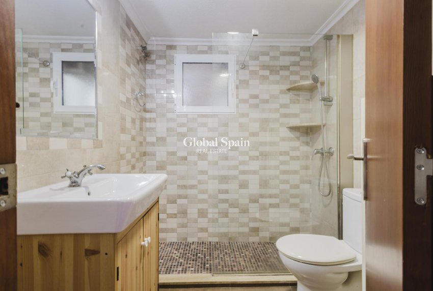 Resale - APARTMENT -
TORREVIEJA - Costa Blanca