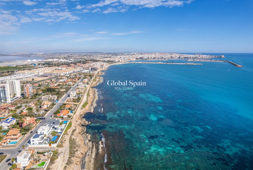 Resale - APARTMENT -
TORREVIEJA - Costa Blanca