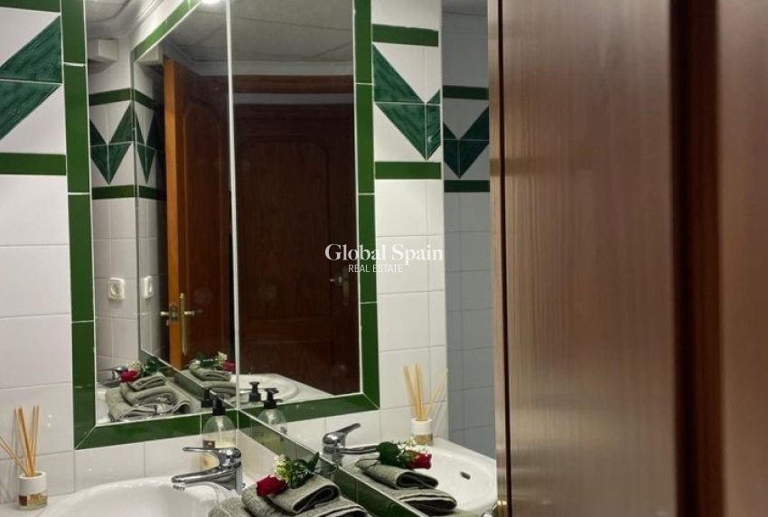 Resale - APARTMENT -
TORREVIEJA - Costa Blanca