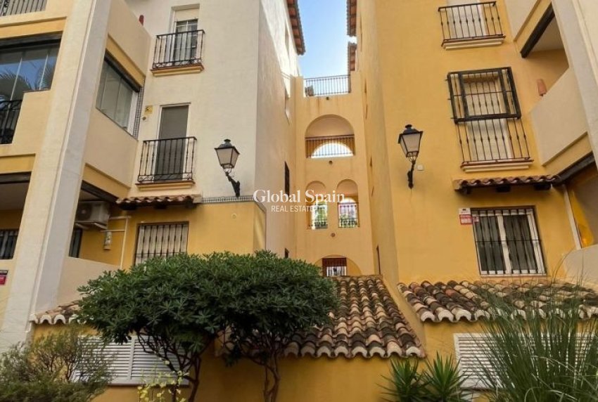 Resale - APARTMENT -
TORREVIEJA - Costa Blanca