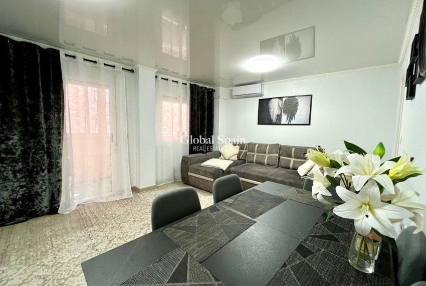Resale - APARTMENT -
TORREVIEJA - Costa Blanca