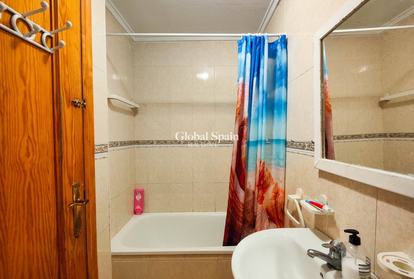 Resale - APARTMENT -
TORREVIEJA - Costa Blanca