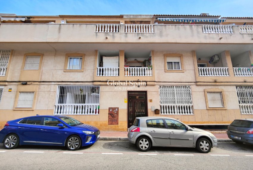 Resale - APARTMENT -
TORREVIEJA - Costa Blanca