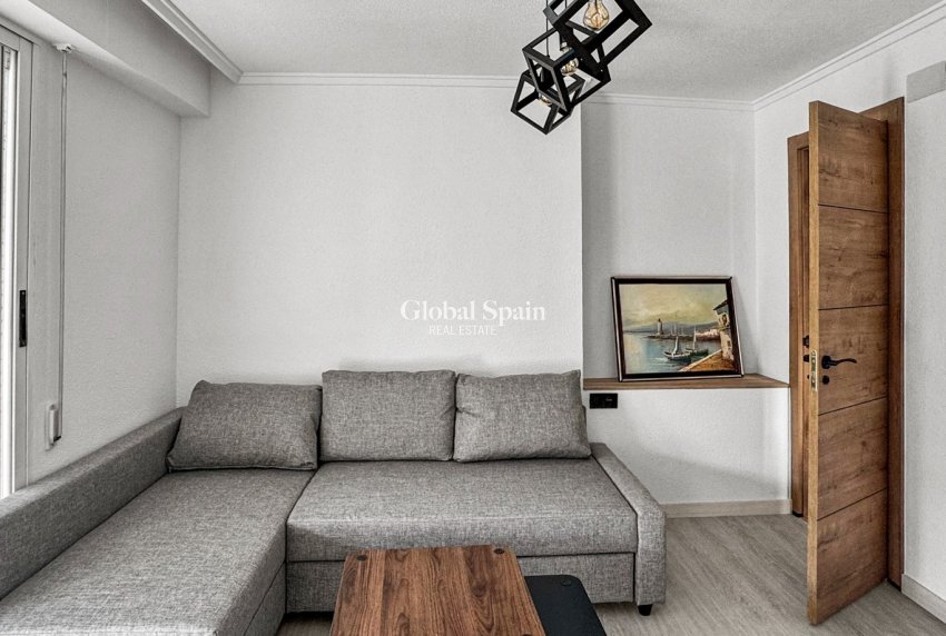 Resale - APARTMENT -
TORREVIEJA - Costa Blanca
