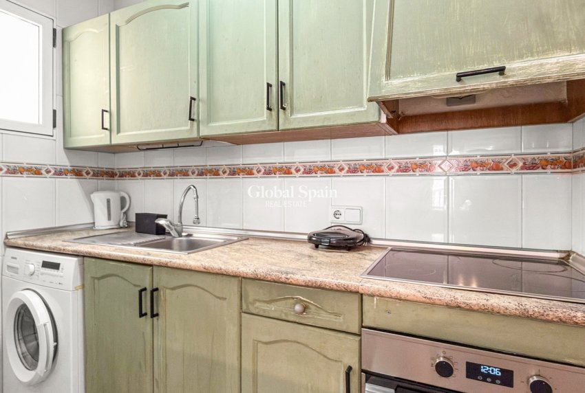 Resale - APARTMENT -
TORREVIEJA - Costa Blanca