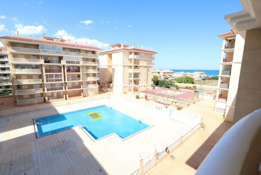 Resale - APARTMENT -
TORREVIEJA - Costa Blanca