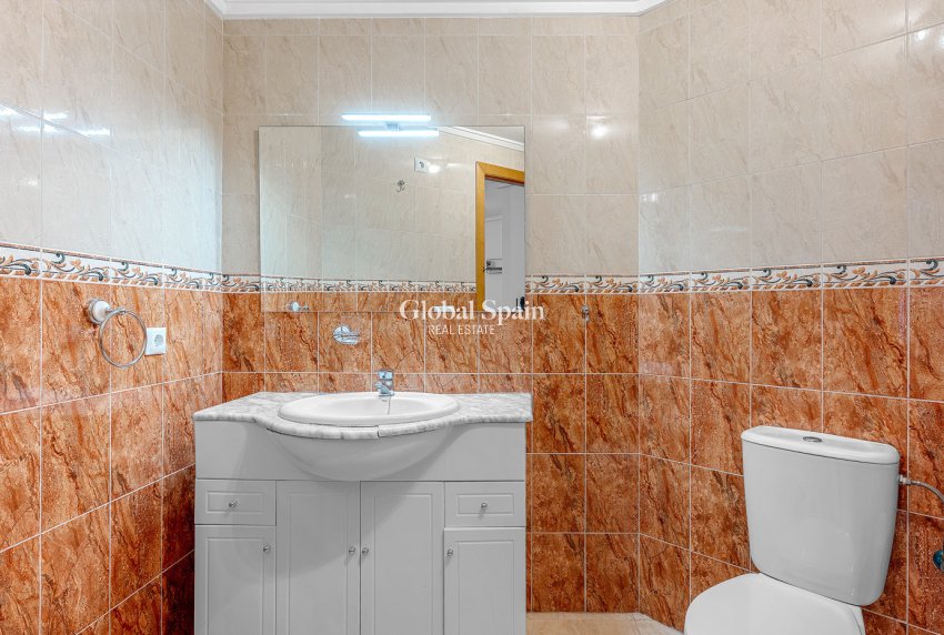 Resale - APARTMENT -
TORREVIEJA - Costa Blanca