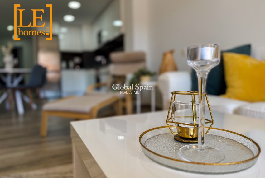 Resale - APARTMENT -
TORREVIEJA - Costa Blanca