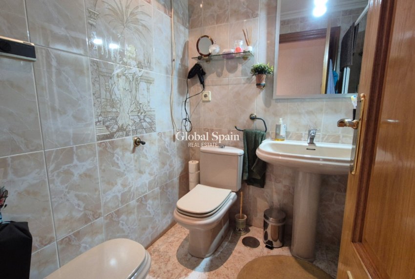 Resale - APARTMENT -
TORREVIEJA - Costa Blanca