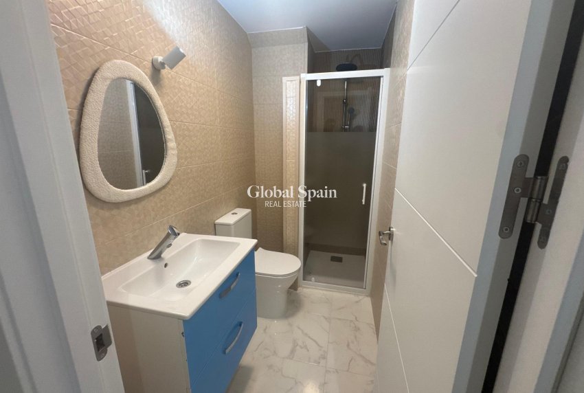 Resale - APARTMENT -
TORREVIEJA - Costa Blanca