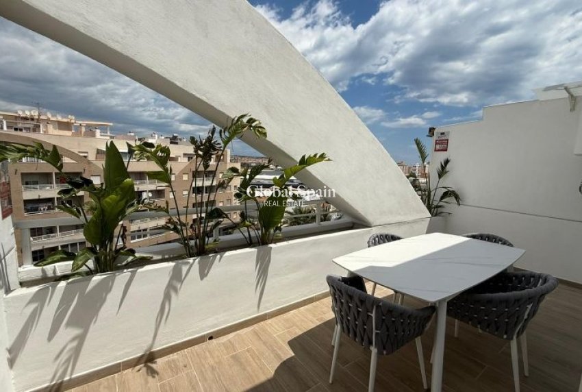 Resale - APARTMENT -
TORREVIEJA - Costa Blanca