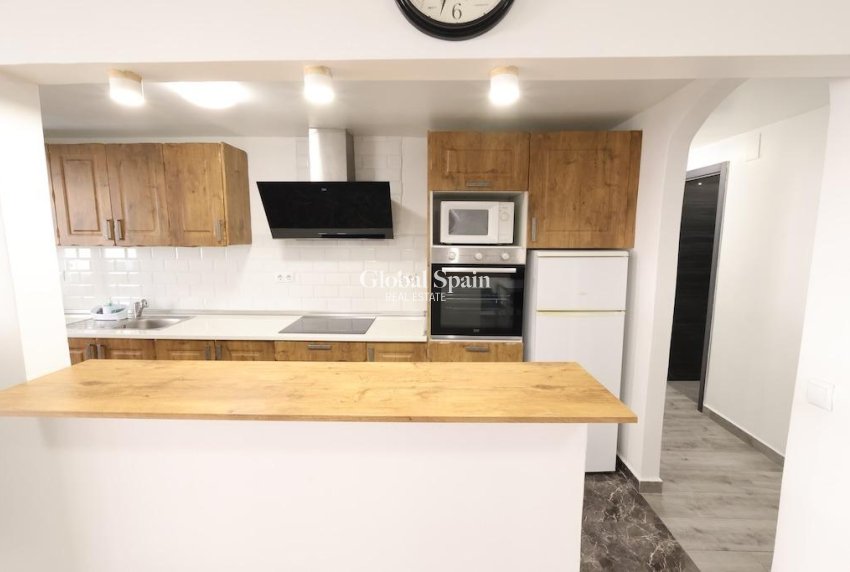 Resale - APARTMENT -
TORREVIEJA - Costa Blanca