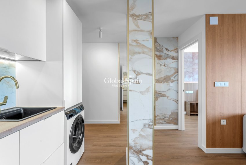 Resale - APARTMENT -
TORREVIEJA - Costa Blanca