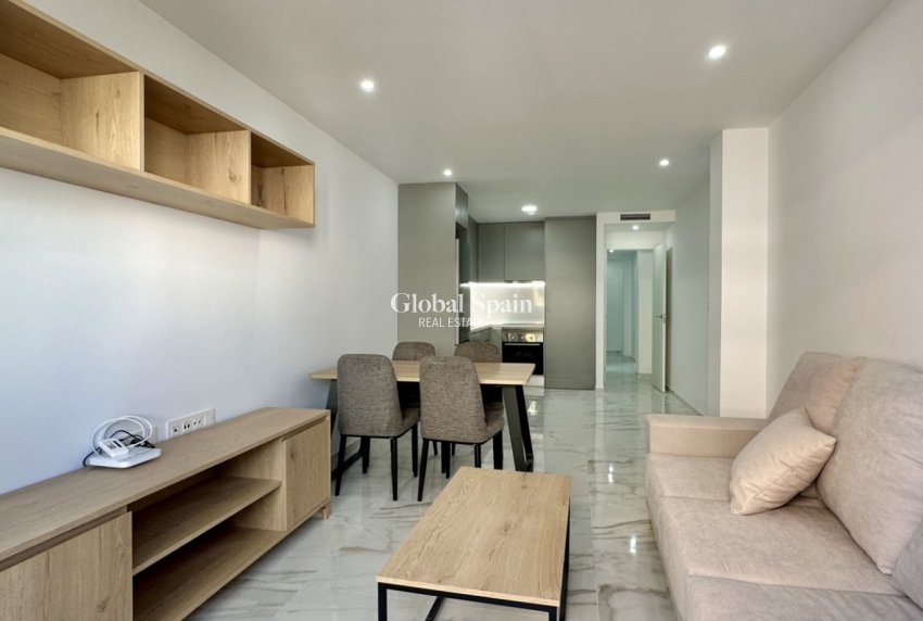 Resale - APARTMENT -
TORREVIEJA - Costa Blanca
