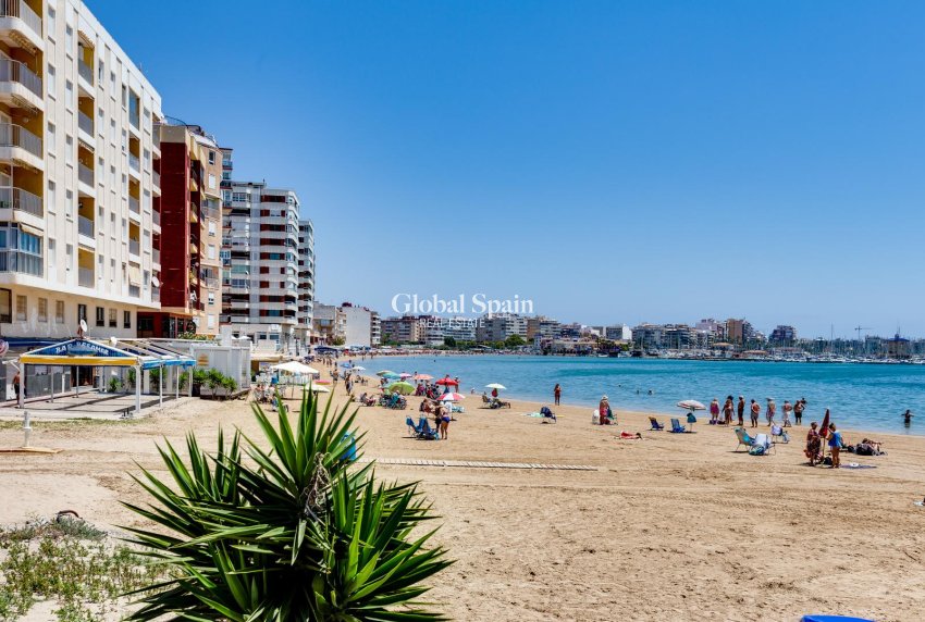 Resale - APARTMENT -
TORREVIEJA - Costa Blanca
