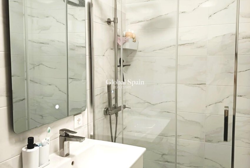 Resale - APARTMENT -
TORREVIEJA - Costa Blanca