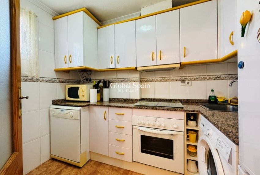 Resale - APARTMENT -
TORREVIEJA - Costa Blanca