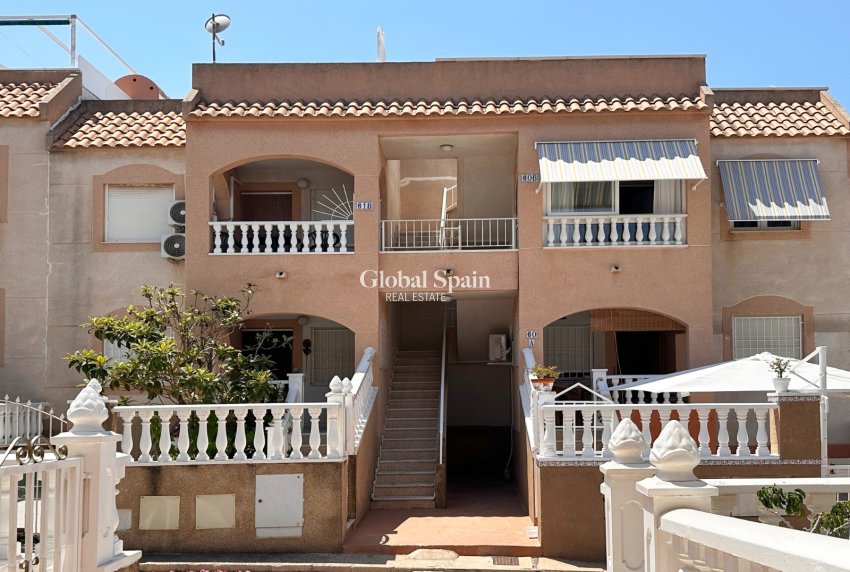 Resale - APARTMENT -
TORREVIEJA - Costa Blanca