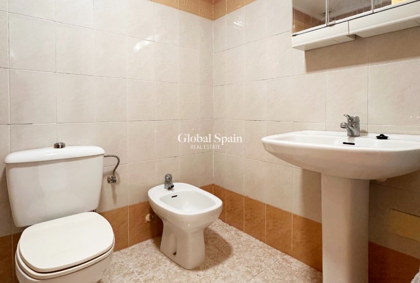 Resale - APARTMENT -
TORREVIEJA - Costa Blanca