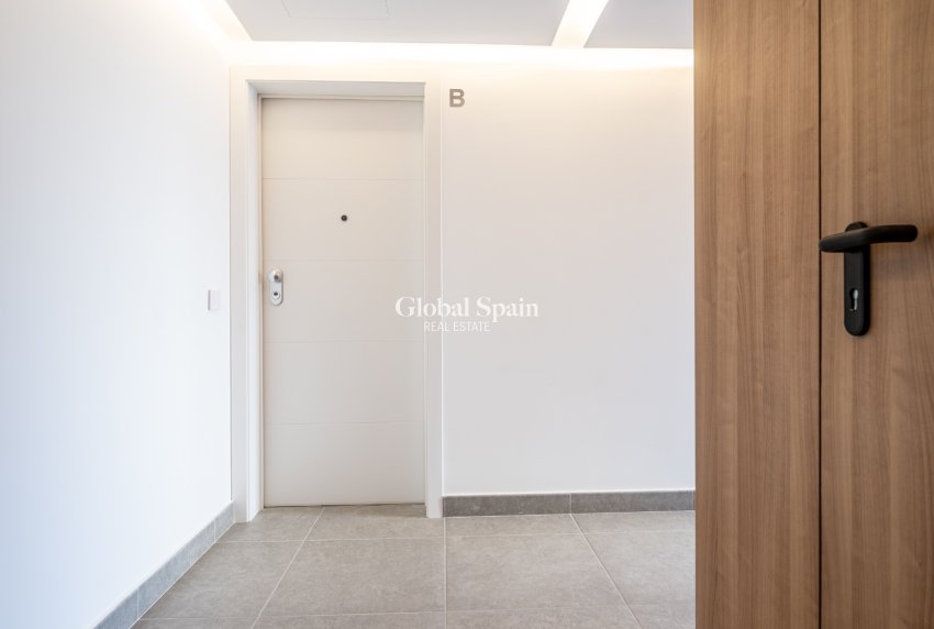 Resale - APARTMENT -
TORREVIEJA - Costa Blanca