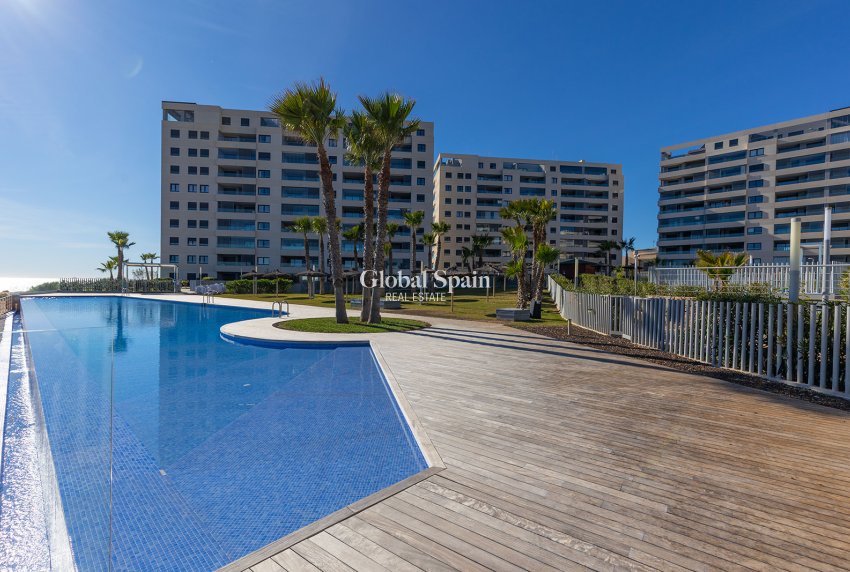 Resale - APARTMENT -
TORREVIEJA - Costa Blanca
