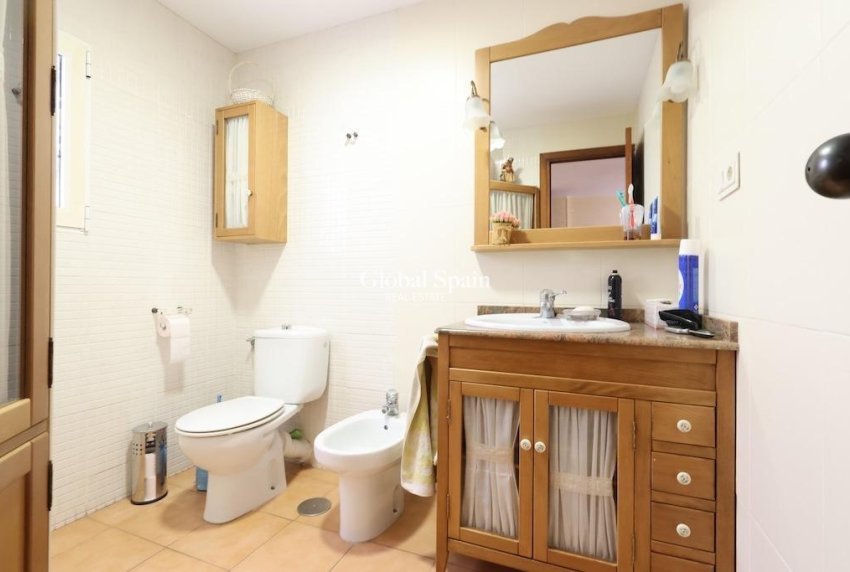 Resale - APARTMENT -
TORREVIEJA - Costa Blanca