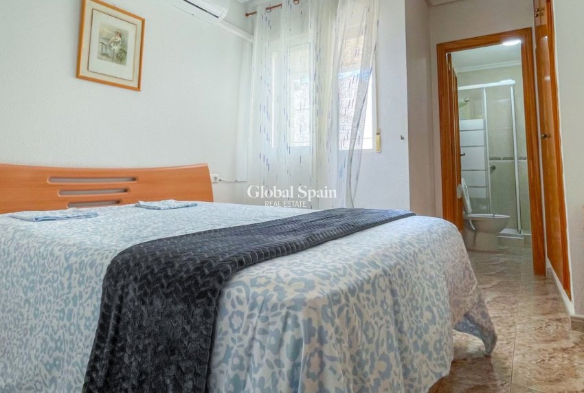 Resale - APARTMENT -
TORREVIEJA - Costa Blanca