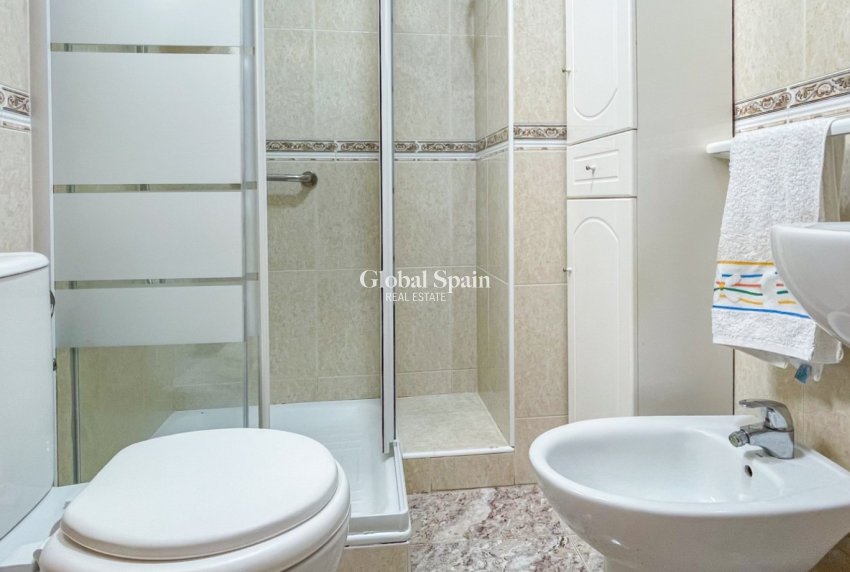 Resale - APARTMENT -
TORREVIEJA - Costa Blanca